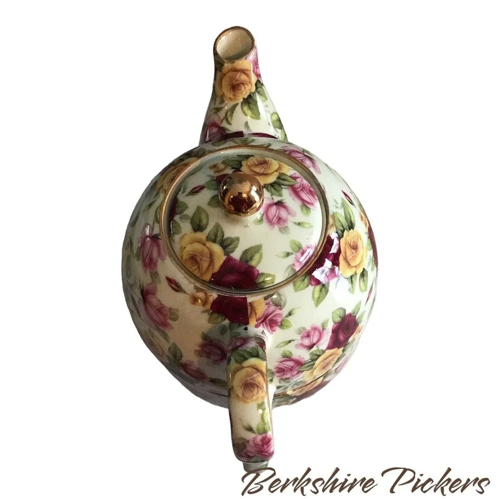 Chintz Floral stacking teapot and cup made in the PRC‎